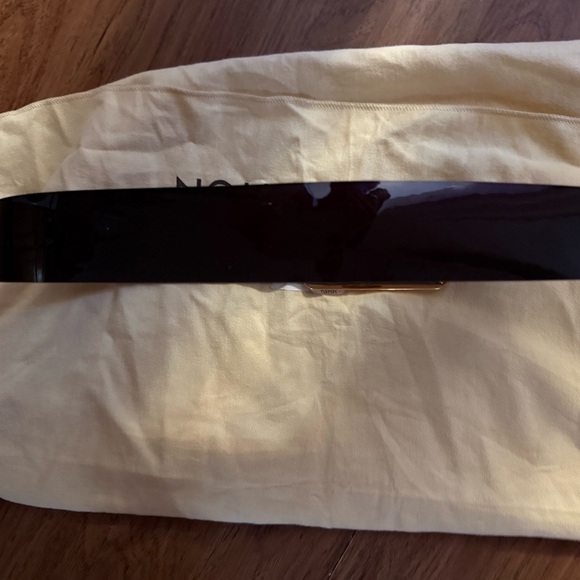 New authentic Louis Vuitton patent leather belt in amarante color size 85cm/34 - Picture 3 of 4